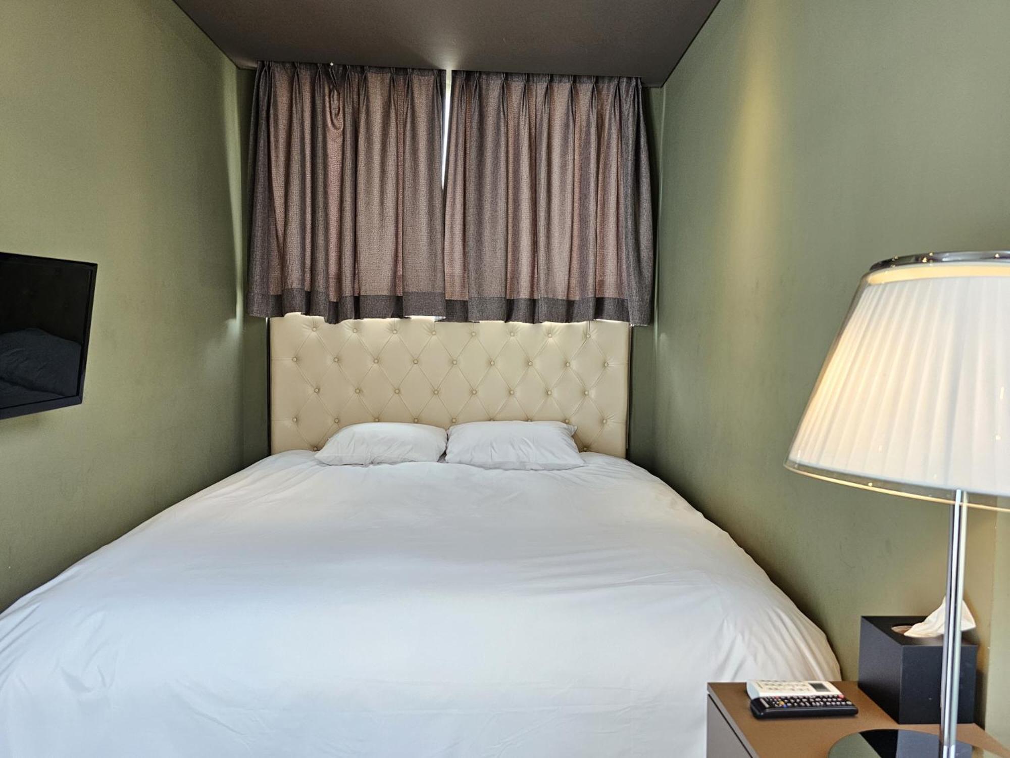 Jeju Hotel Scarboro Сеогвипо Екстериор снимка