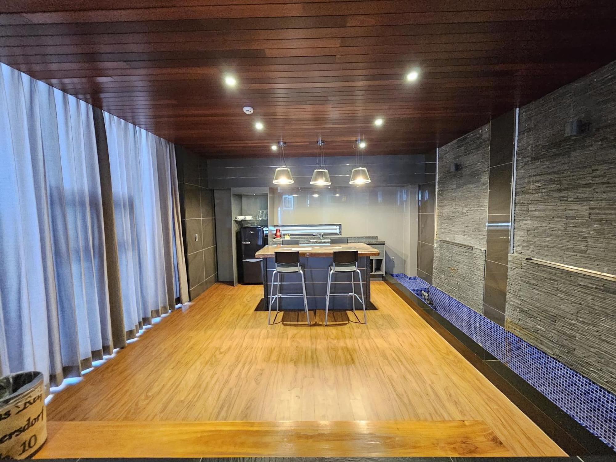 Jeju Hotel Scarboro Сеогвипо Екстериор снимка