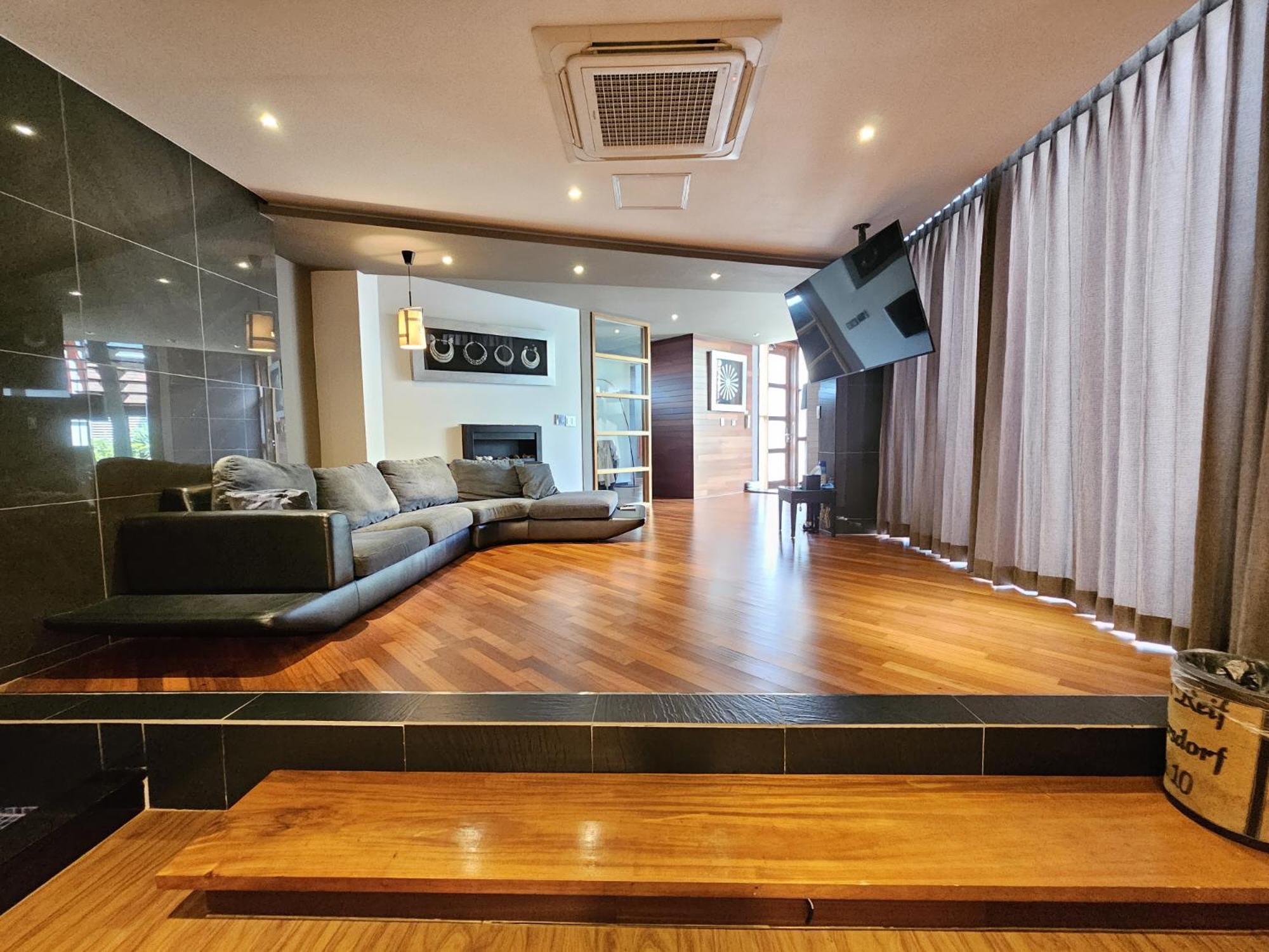 Jeju Hotel Scarboro Сеогвипо Екстериор снимка